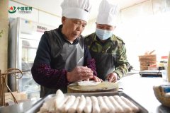 9年他加入集团军军事大交锋